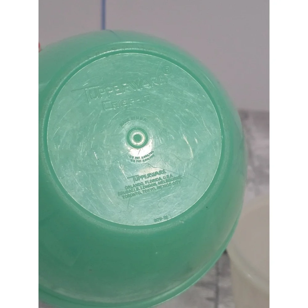 Tupperware crisp it